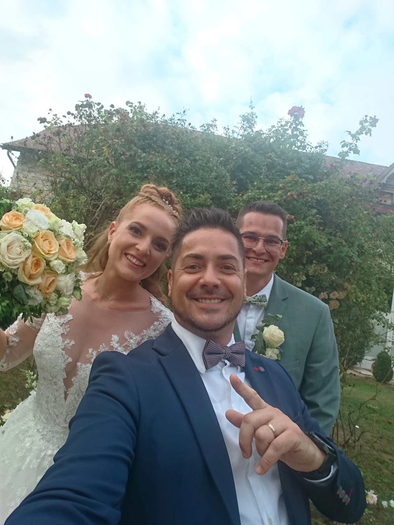 DJ et les mariés